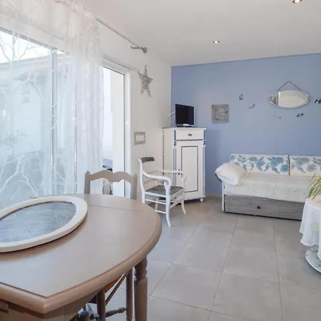 Awesome In W/ Wifi And 0 Bedrooms Semesterbostad